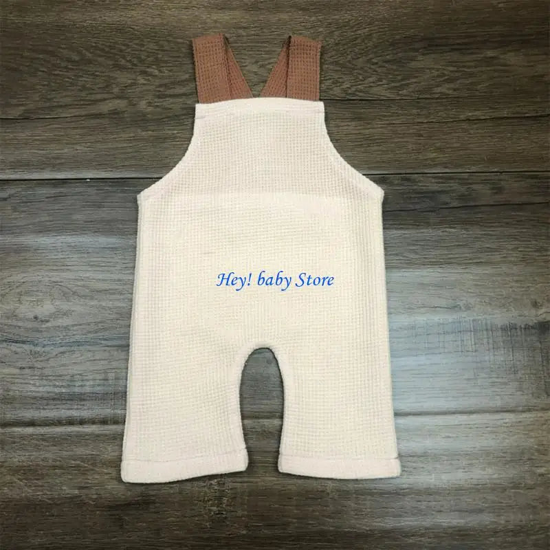 Newborn Duck-Billed Beanie & Suspender Pants Photo Set | 0–6M