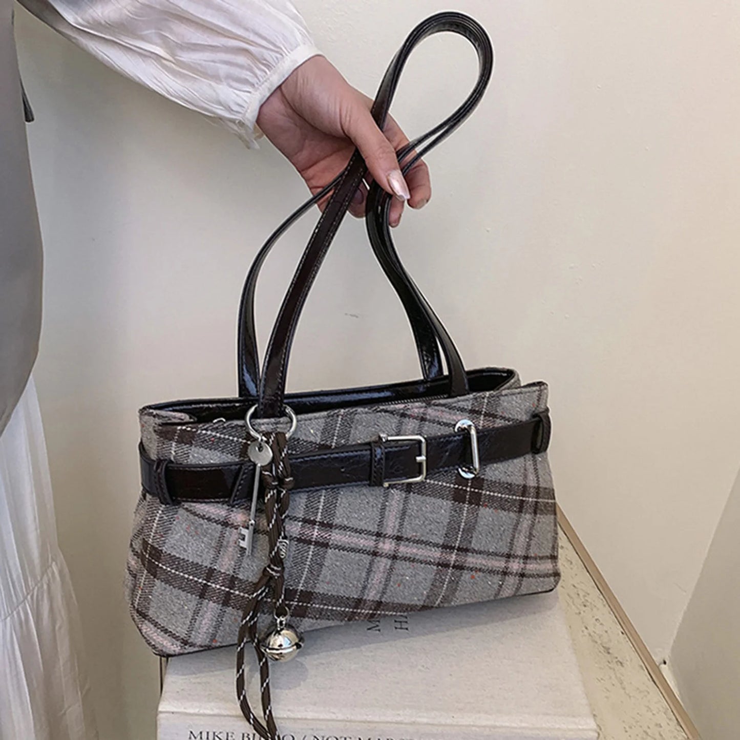 Tote Bag for Women Vintage Style Shoulder Bag Large Capacity Work Commute Handbag for Women Daily Travel School Use Peaceful Pleasures Health and Wellness