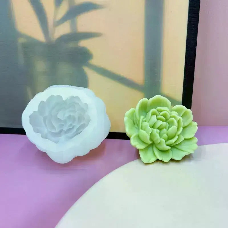 3D Heart Flower Silicone Mold – Candles, Soap & Clay Crafts