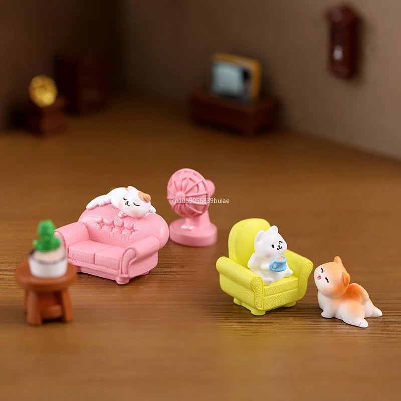 Cute Resin Cat Figurine Statue | Mini Home & Desk Decor