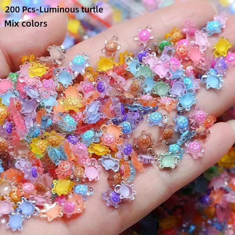 Glow in the Dark Mini Resin Sea Turtles – 100/200 Pcs Miniatures