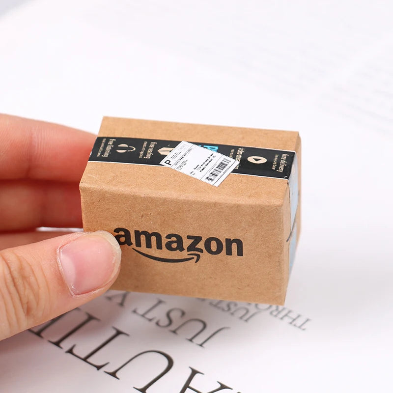 1:12 Miniature Dollhouse Express & Gift Box Decoration