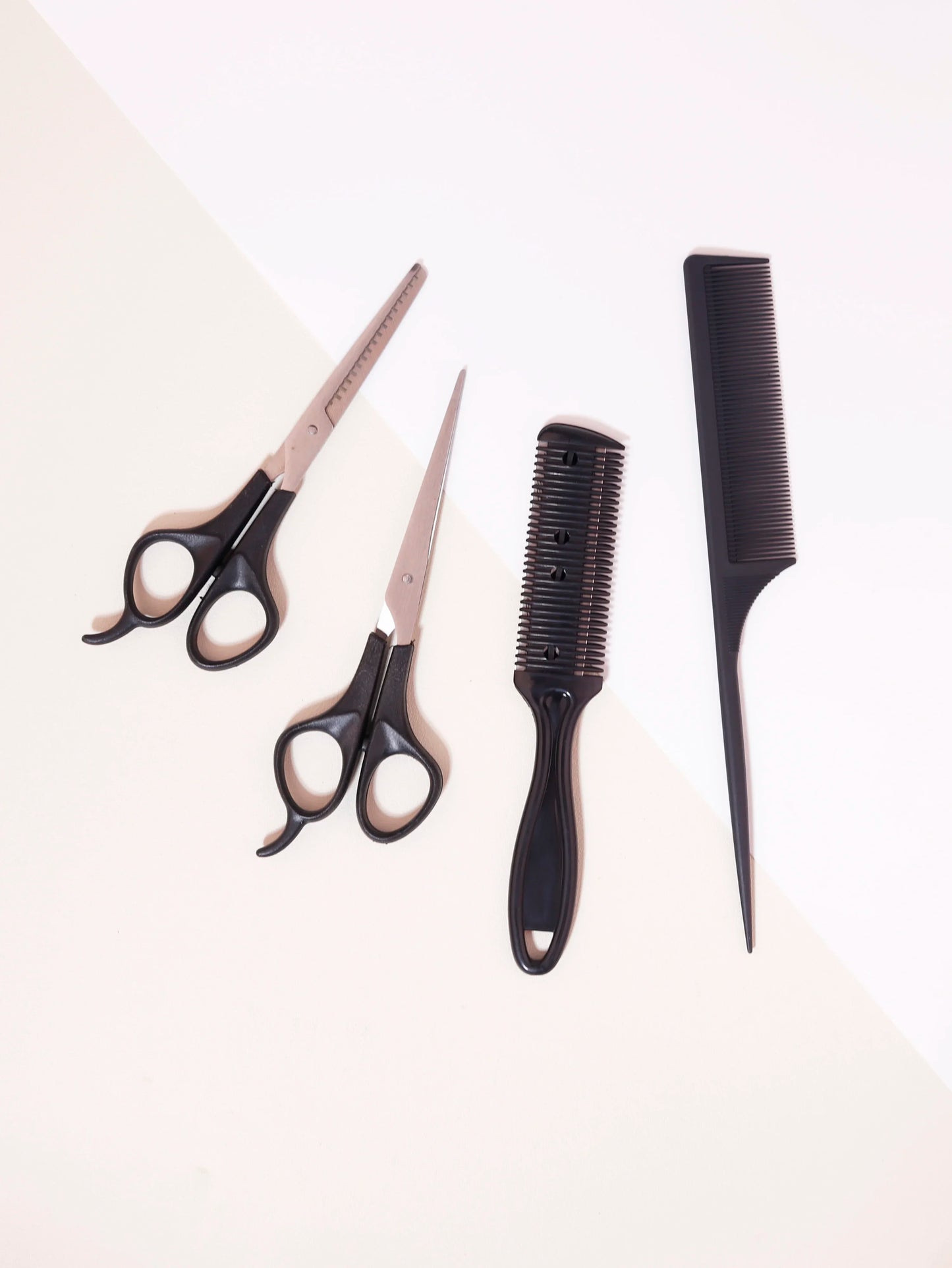Professional Hair Cutting Tool Set – Clippers, Combs & Thinning Shears