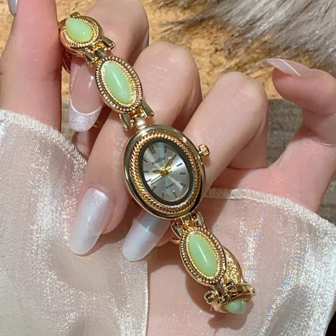 Fashionable Versatile Oval Natural Stone Women Quartz Watch High Quality Gold Quartz Watches Ladies Advanced Chain Wristwatches Peaceful Pleasures Health and Wellness light green stone