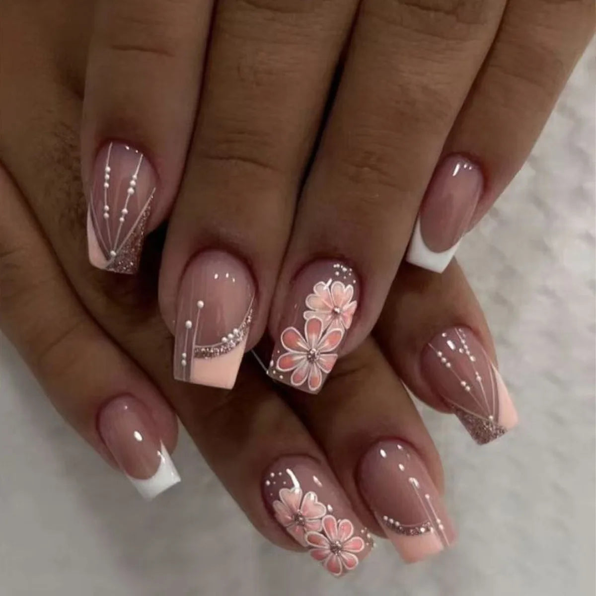 24pcs French Pink Flower Short Coffin Press On Nails | Nude Pink
