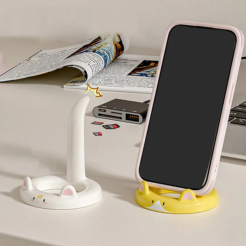 Cartoon Cat Phone Holder – Cute Desktop Stand & Desk Decor