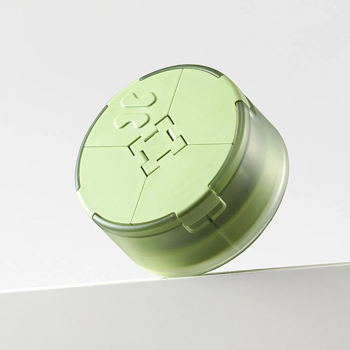 1Pcs 2-in-1 Medicine Box Water Cup Portable Slicing Travel Storage Medicine Box Four Compartment Pill Box Peaceful Pleasures Health and Wellness Green