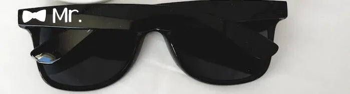 Mr & Mrs Sunglasses – Bride & Groom Wedding Couple Gift