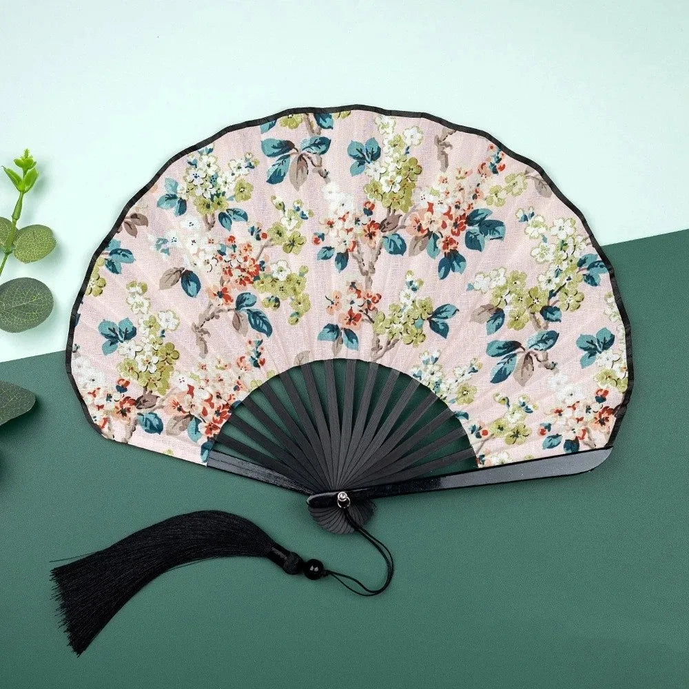 Retro Mini Shell Fan – Chinese Style Handheld Fan with Tassel
