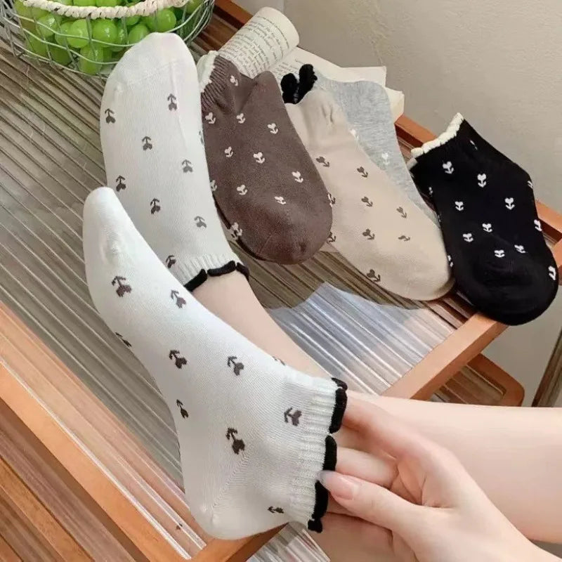 Women's Floral Frilly Ankle Socks | Kawaii Korean Style