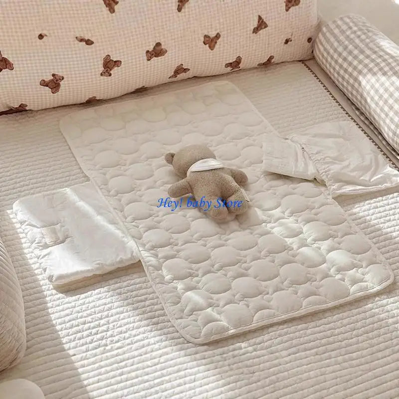 Portable Waterproof Baby Changing Pad – Foldable Leak-Proof Mat