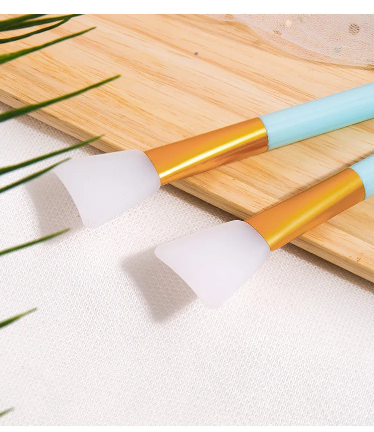 Silicone Face Mask Applicator Brush | Soft DIY Mud Mask Tool