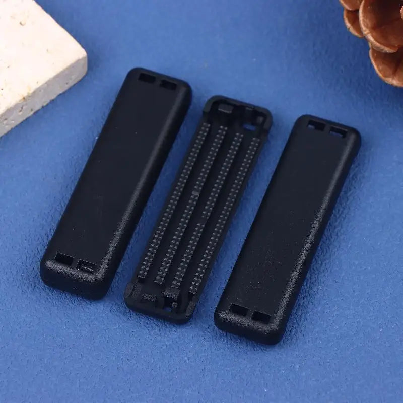 Universal Seat Belt Comfort Adjuster Clip – Adult Use 2-Pack