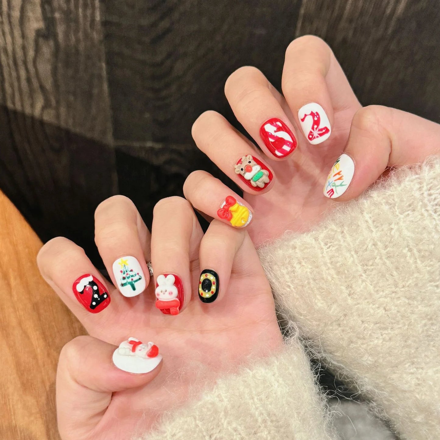 Christmas Press On Nails | Snowflake Wreath Short False Nails 10PCS