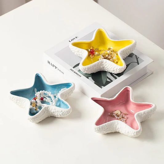 Modern White Ceramic Trinket Display Tray Custom Home Living Room Decoration Ashtray Unique 3D Starfish Ceramic Cigar ashtray Peaceful Pleasures Health and Wellness