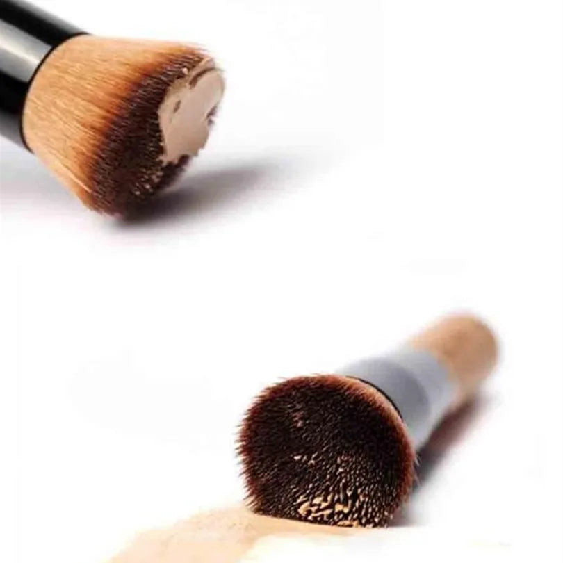 Professional Makeup Brush – Powder, Blush & Foundation Tool