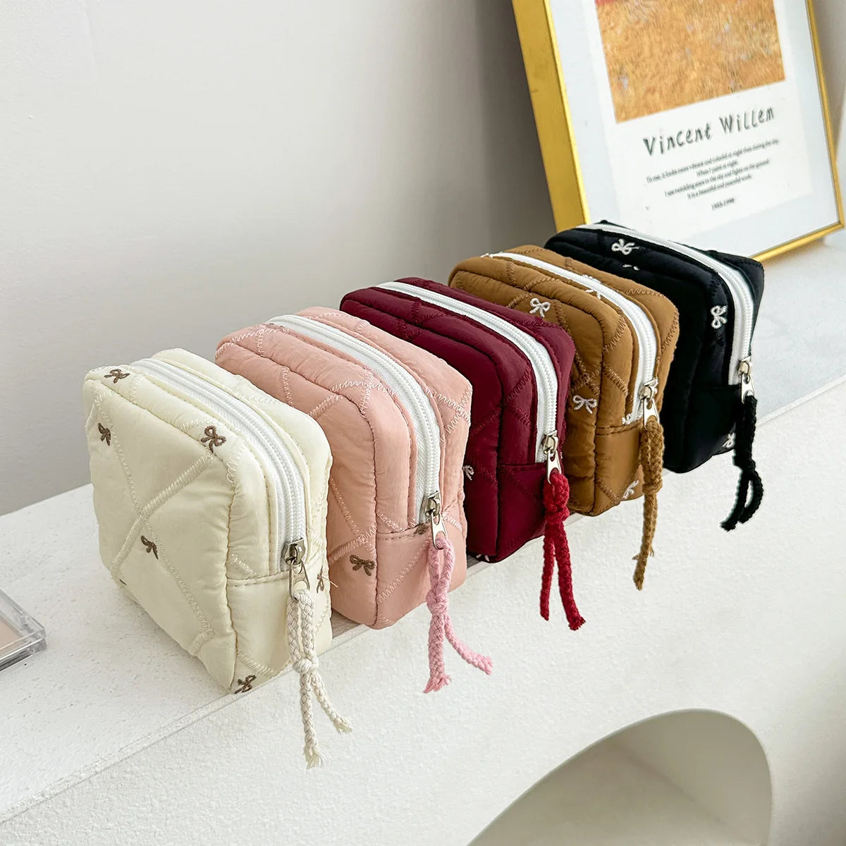 Quilted Bow Cosmetic Bag – Large Capacity Travel Toiletry Pouch