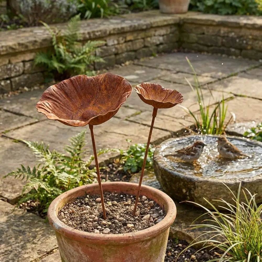 Flower Shape Rustic Metal Bird Bath – Vintage Iron Garden Stake