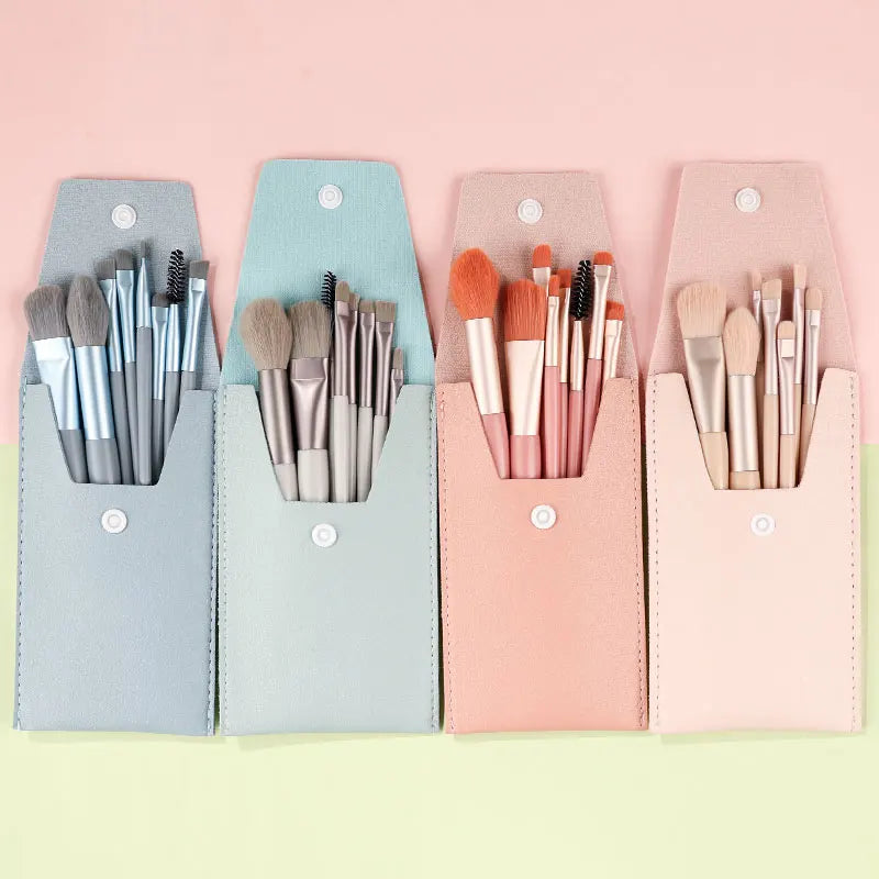 RUNTOIN 8-Piece Mini Makeup Brush Set | Portable Travel Kit