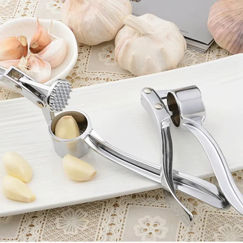 Stainless Steel Garlic Press Crusher Mincer Kitchen Garlic Smasher Squeezer Manual Press Grinding Tool Kitchen Accessories New Peaceful Pleasures Health and Wellness