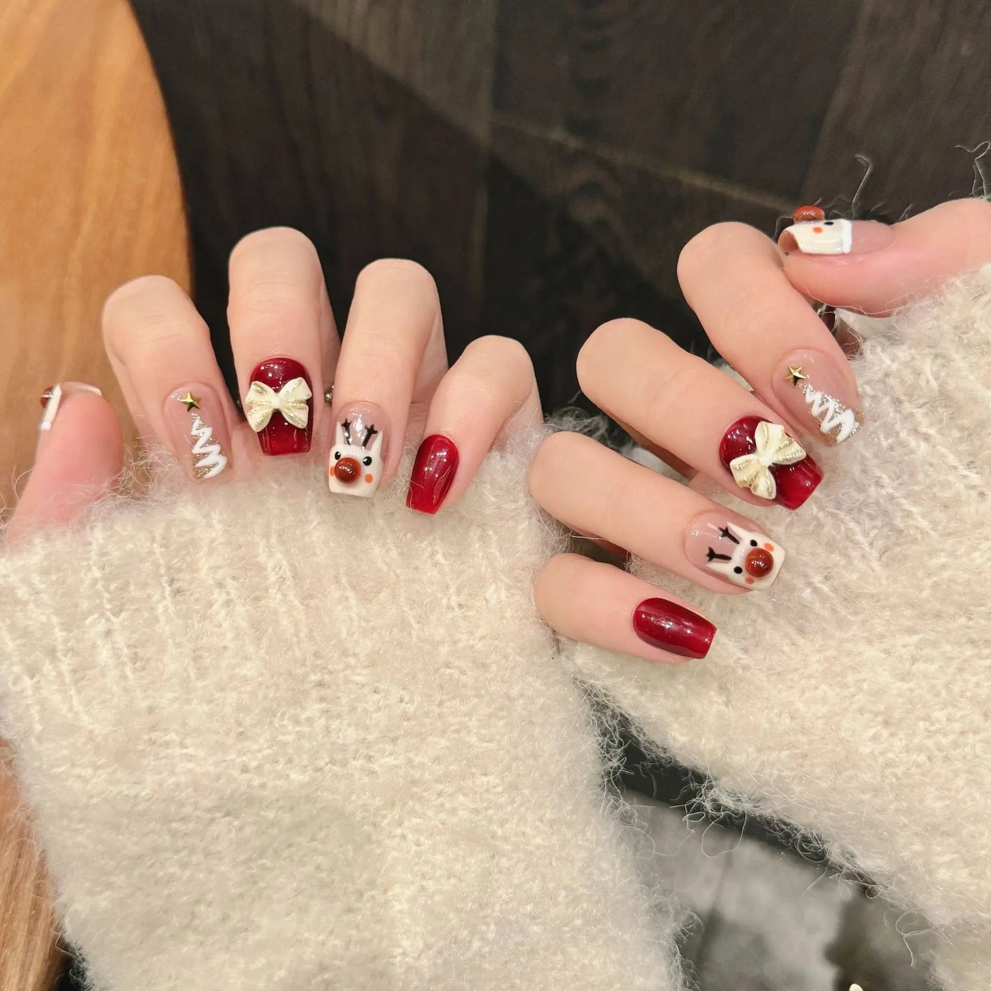 Christmas Press-On Nails | Bow & Deer Short Red Design – 10pcs