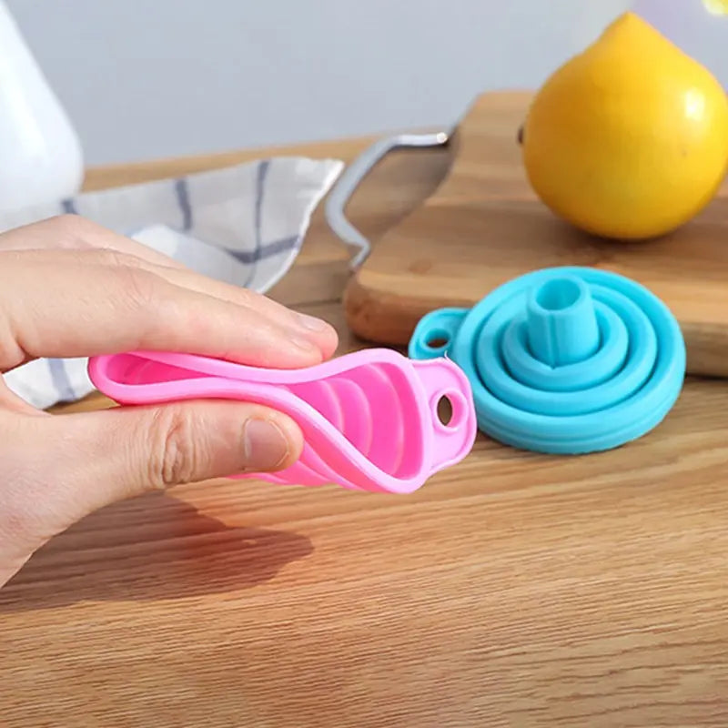 Household Telescopic Funnel Kitchen Packaging High Temperature Resistant Funnel Engine Funnel Car Universal Silicone Liquid Funn Peaceful Pleasures Health and Wellness
