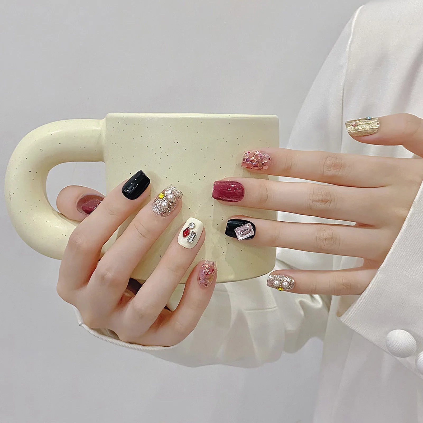 Handmade Press on Nails Glitter Pink Sequins Cat Eyes Glossy Fake Nails Full Cover Short Square Shiny Crystal Design False Nails Peaceful Pleasures Health and Wellness