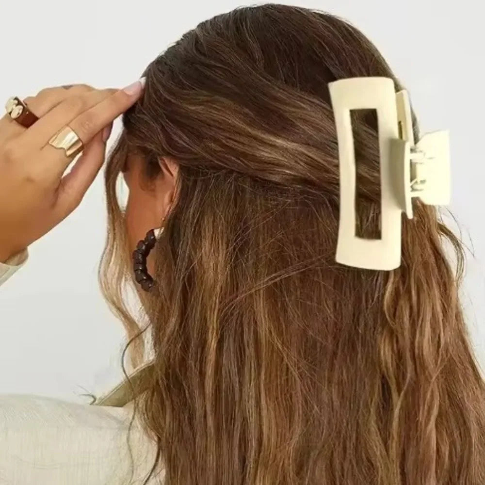 Soft Silicone Hair Claw Clips – Safe, Stylish Barrettes