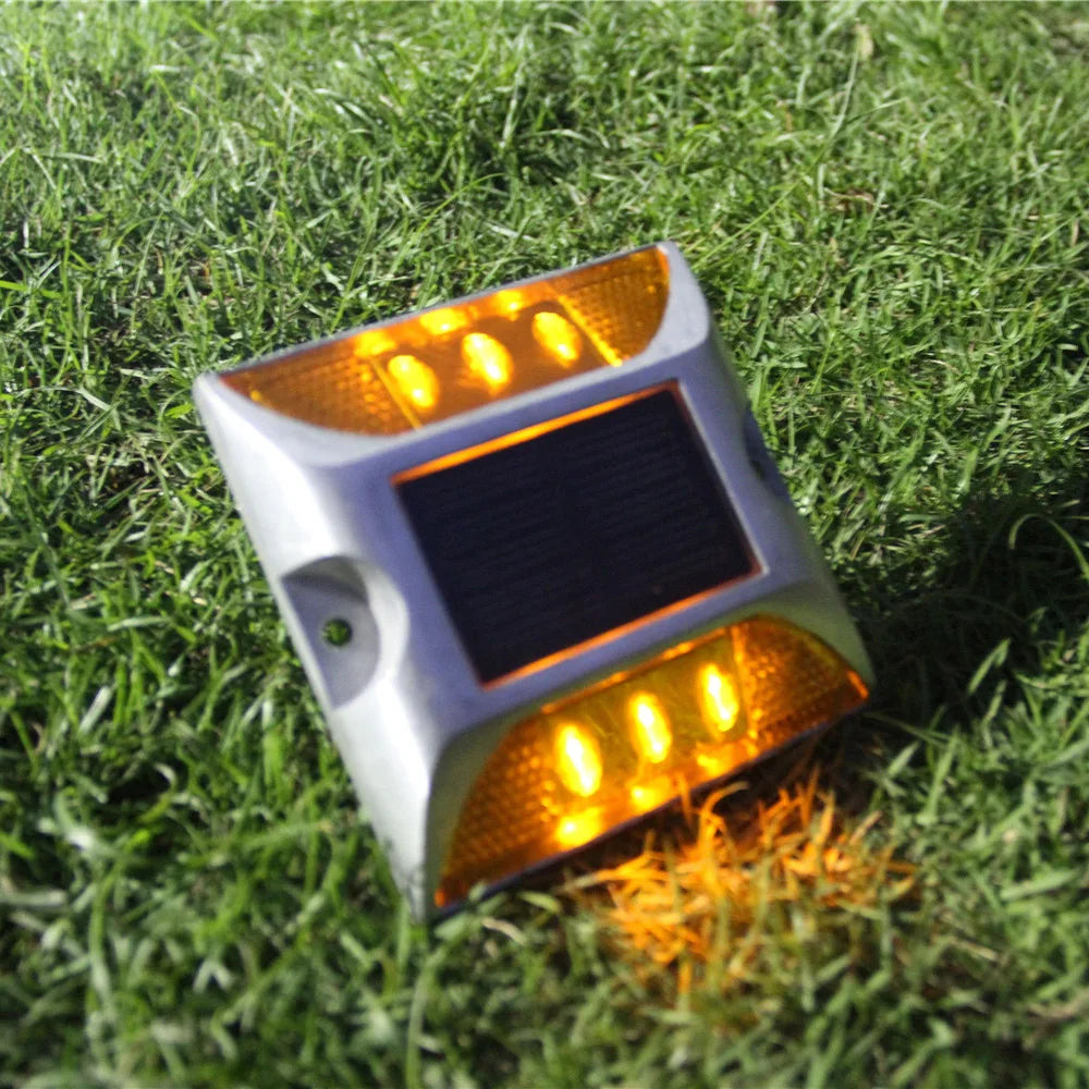 2W 6 LED Solar Powered Driveway Lamp Light Control Good Bearing Capacity IP68 Waterproof Road Warning Lamp for Street Avenue Peaceful Pleasures Health and Wellness