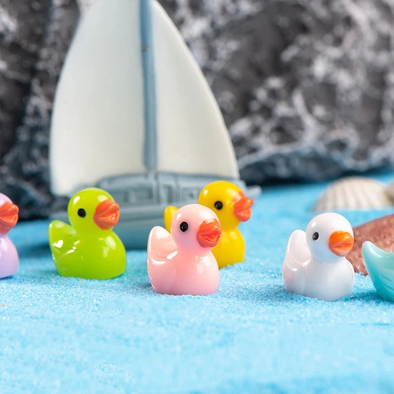 1pcs Resin Mini Ducks Ornament Miniature Figures Tiny Duck Handicraft Micro Landscape Dollhouse Decoration Accesories decoração Peaceful Pleasures Health and Wellness