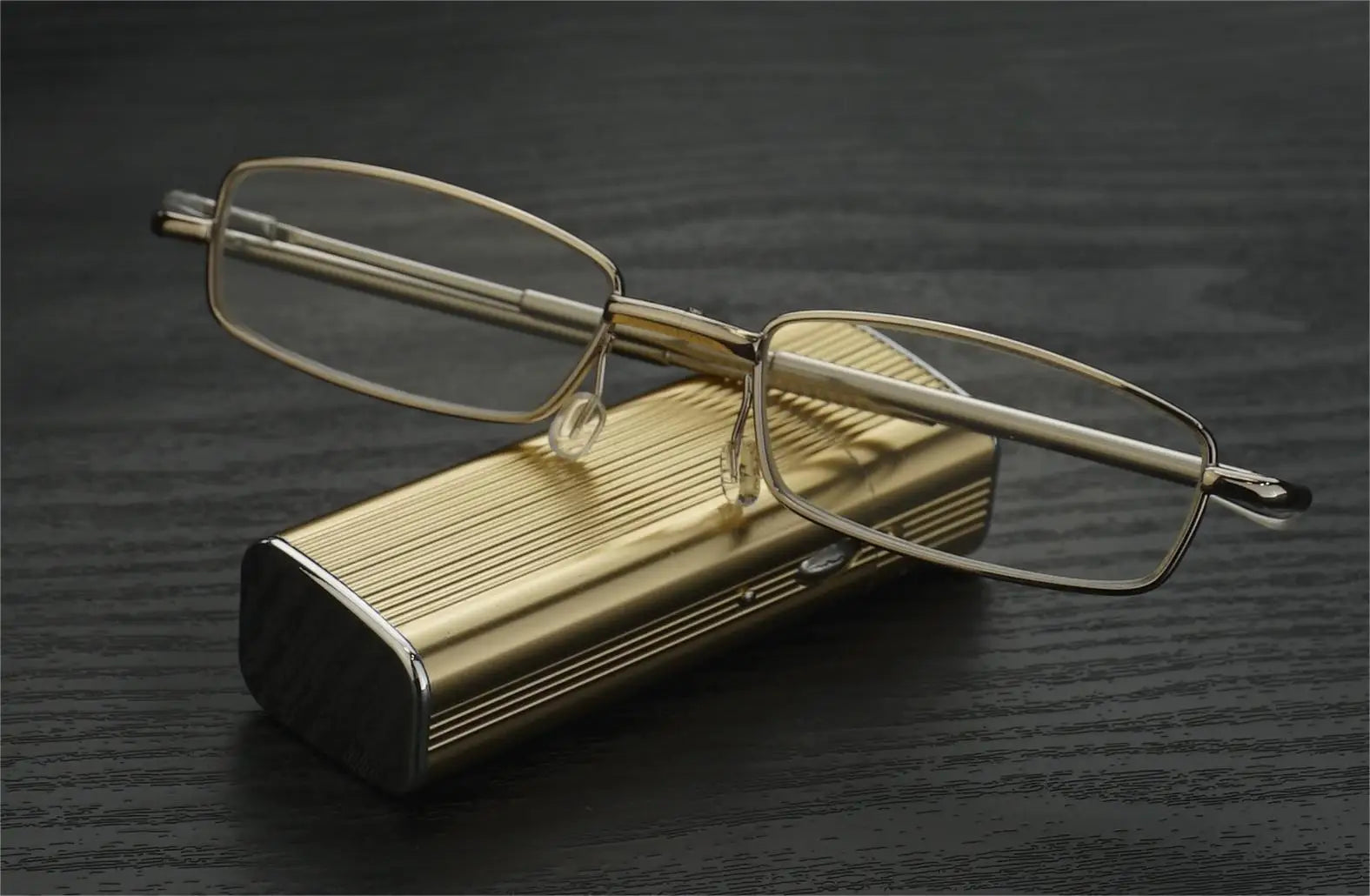 High-End Luxury Texture High-Definition Presbyopia Glasses, Foldable and Extendable Carrying Presbyopia Glasses Peaceful Pleasures Health and Wellness 1 150