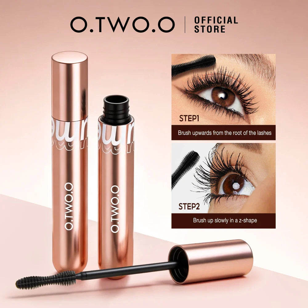 O.TWO.O 4D Fiber Mascara – Volumizing, Curling & Waterproof