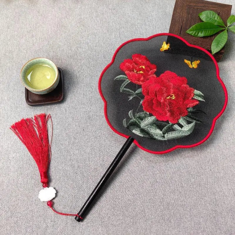 Su Embroidery Silk Round Hand Fan – Wooden Handle & Tassel