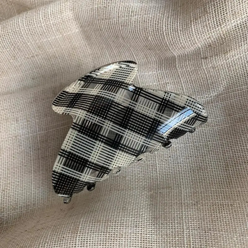Classic Plaid Hair Claw Clip – Strong Hold for Women & Girls