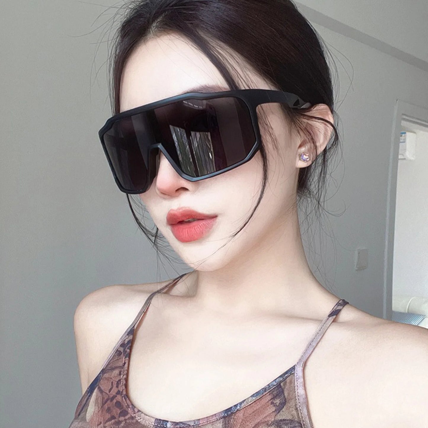 Windproof Cycling Glasses Lightweight Large Frame Sun Protection Goggles for Women and Girls Outdoor Wearings Peaceful Pleasures Health and Wellness