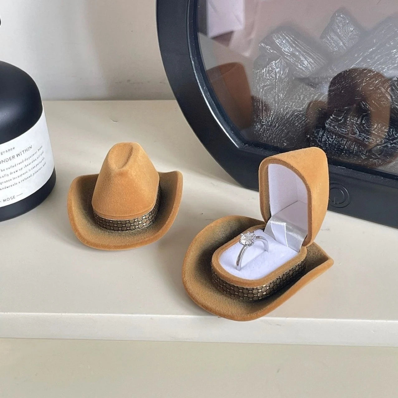 Woody Hat Ring Box | Creative Proposal & Valentine's Day Gift