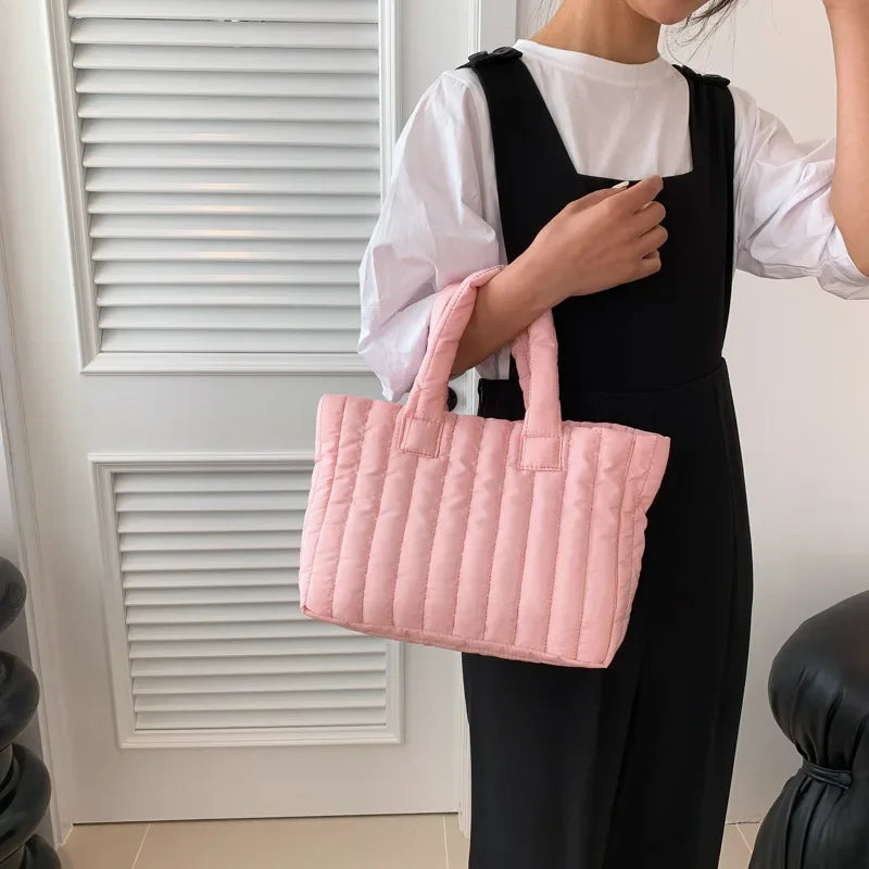 Large Capacity Women's Tote Bag – Padded Elegant Shoulder Bag