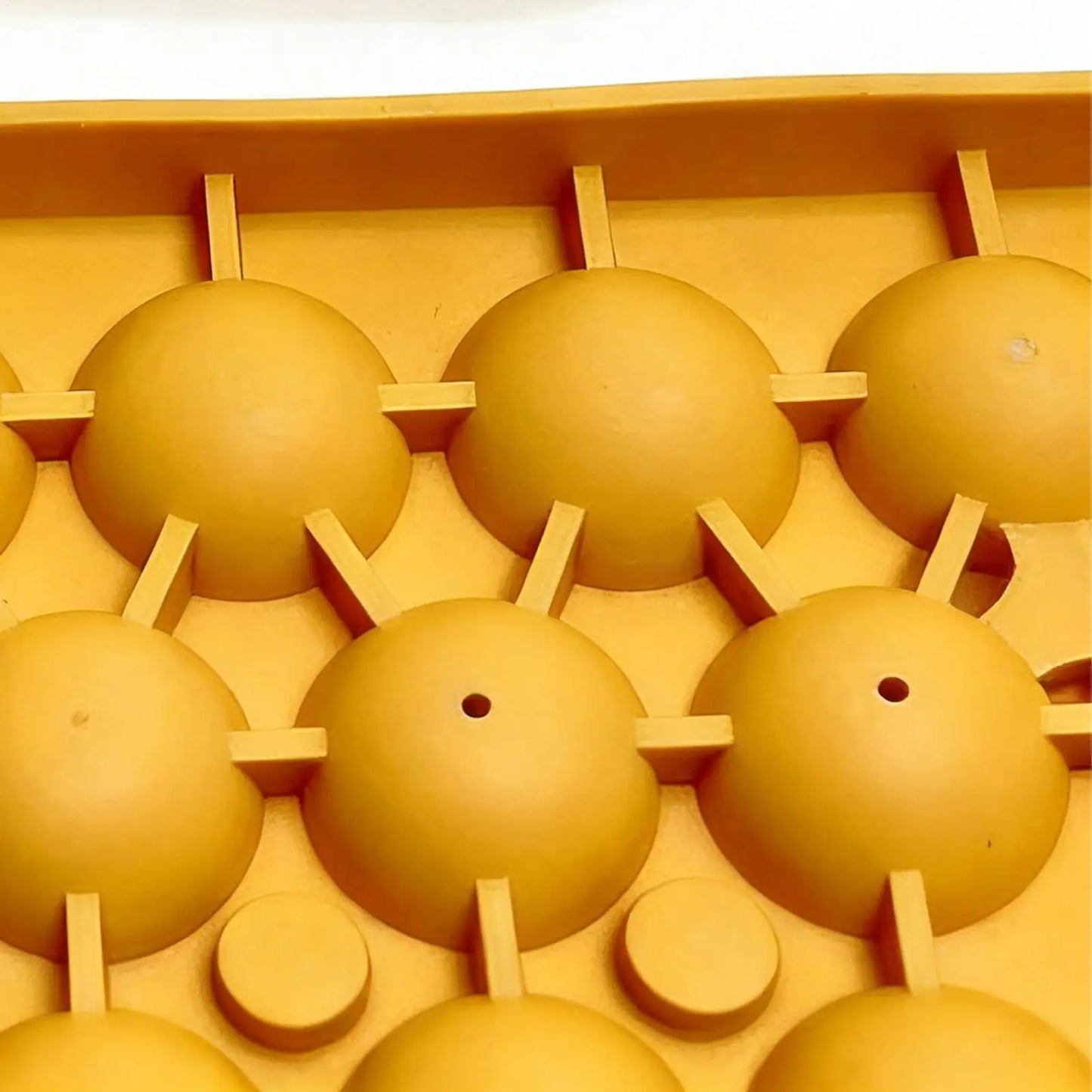 Silicone Ice Ball Mold – 26-Grid Tray with Lid | Easy Release