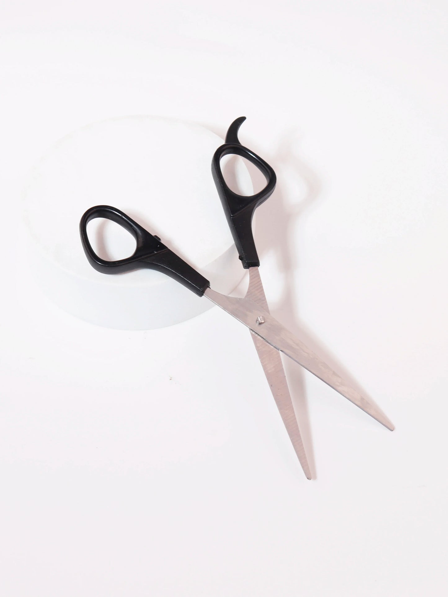 Professional Hair Cutting Tool Set – Clippers, Combs & Thinning Shears