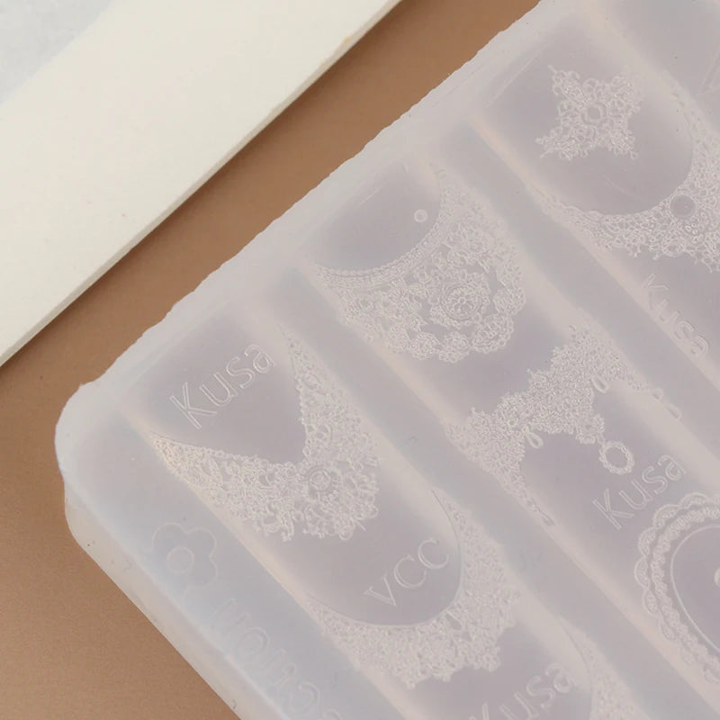 Transparent Lace Nail Mold For Women, Silicone Embossed Design Lace Nail Stencil Professional Manicure Mold DIY Crafts Daily Use Peaceful Pleasures Health and Wellness