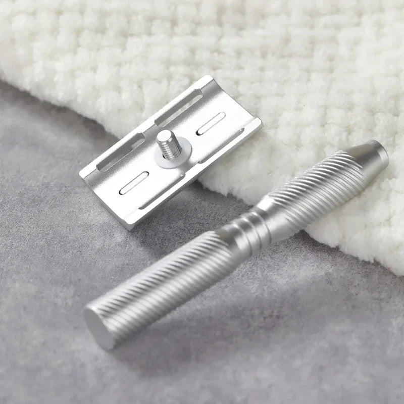 YAQI Ghost Aluminum Safety Razor – Lightweight Men's DE Razor