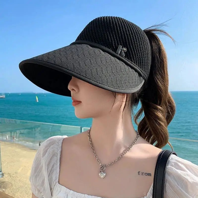 Wide Brim Straw Sun Hat – Foldable, UV-Blocking Beach Hat