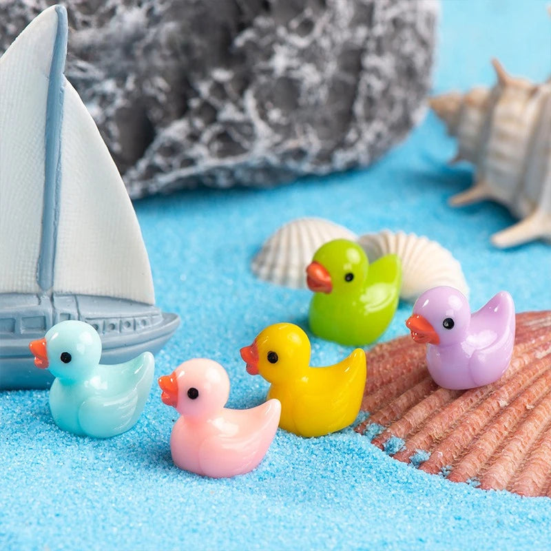 1pcs Resin Mini Ducks Ornament Miniature Figures Tiny Duck Handicraft Micro Landscape Dollhouse Decoration Accesories decoração Peaceful Pleasures Health and Wellness