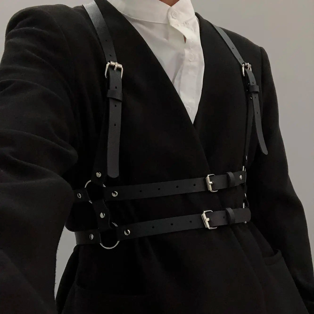 UYEE Rock Men Women PU Leather Belt Y2K Harness Strap Sexy Shoulder