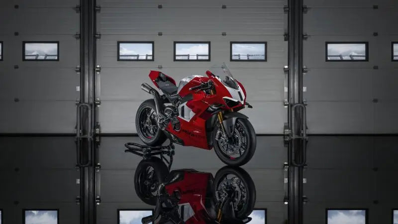 Canvas Wall Arts Home Decor Streetfighter V4 S Ducati Panigale V4 R Motorbike Wallpaper Decoration Picture Living Room Artwork Peaceful Pleasures Health and Wellness 05 30x40cm Unframed