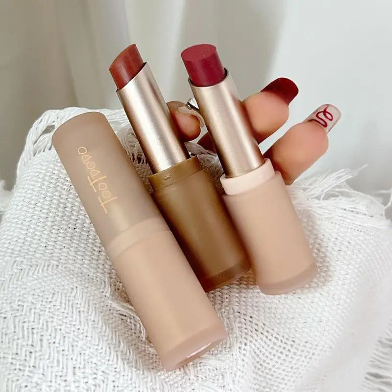 Velvet Matte Lipstick – Waterproof Nude Lip Tint | Non-Stick Cup