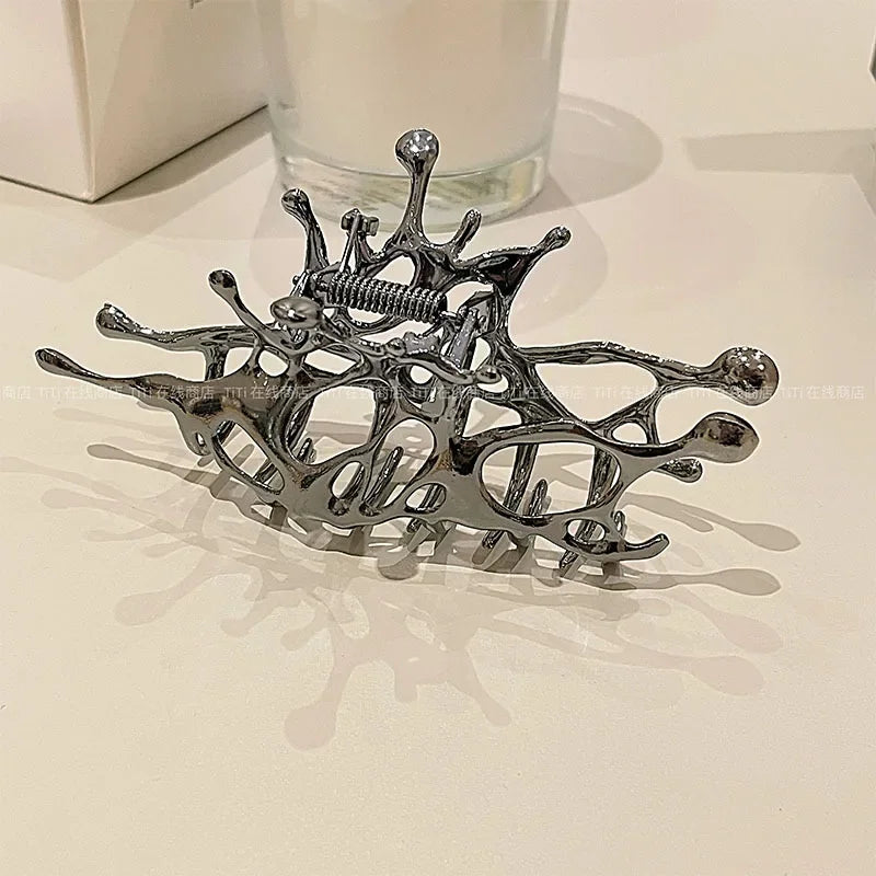 1 Geometric Claw Clips Women Large Metal Silver Korean Fashion Shark
