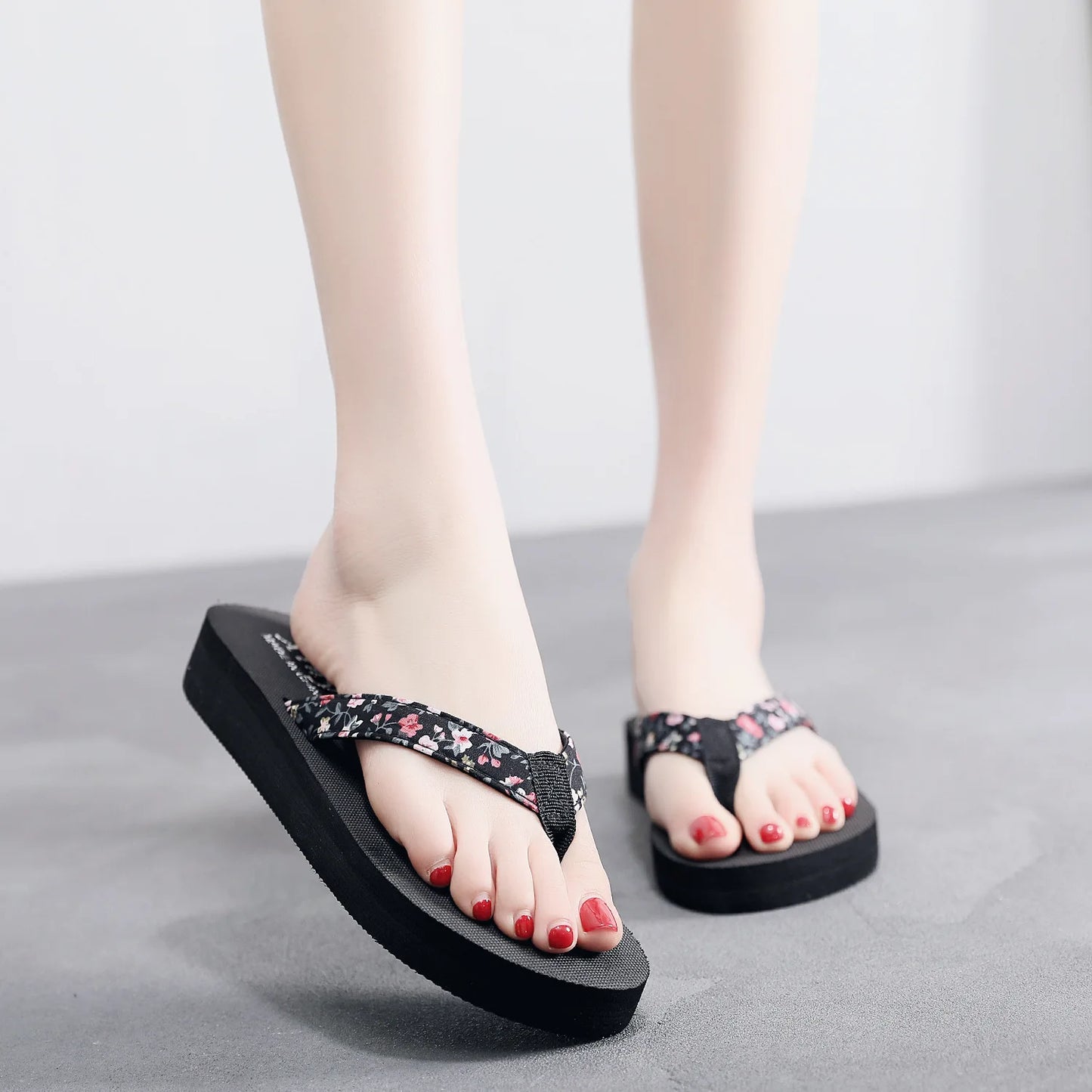 Women's Lightweight EVA Flip-Flop Sandals | Non-Slip Flat Slippers