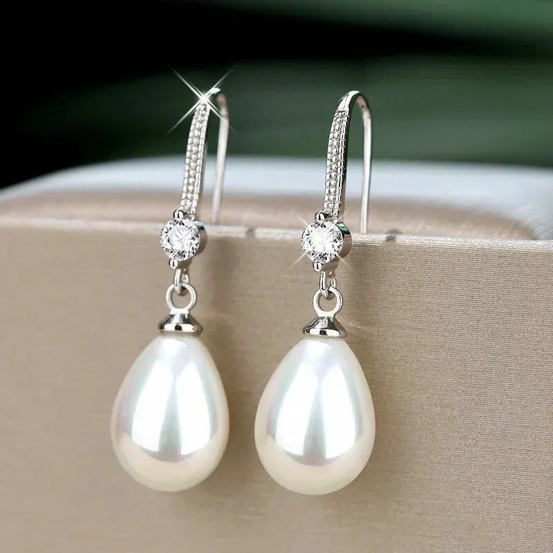 Freshwater Pearl Drop Earrings – Elegant Water Drop Style