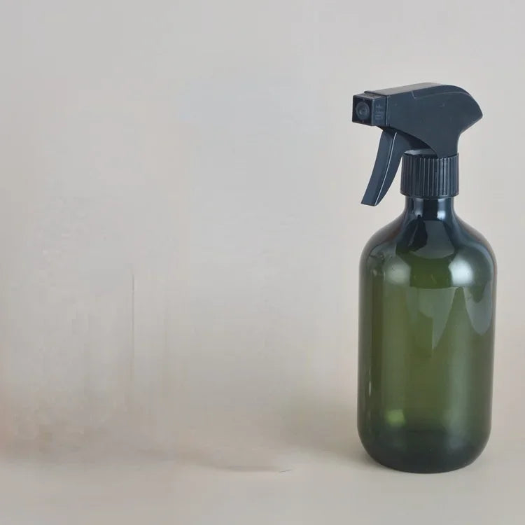 1Pcs 300ml/500ml Spray Bottles Sub-bottling Plastic Multicolor Refillable Bottle Empty Container Flip-top Dispensing Makeup Tool Peaceful Pleasures Health and Wellness 500ml Green